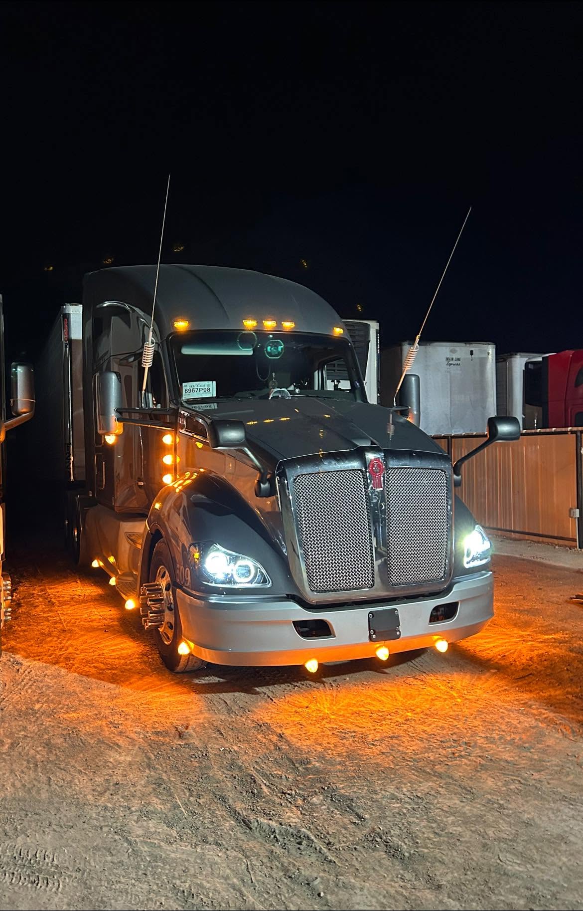 Kenworth heavy-duty truck